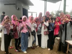 Gading Cempaka Hijabers galang donasi untuk anak Lombok